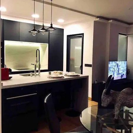 Centrico Y Moderno Con Vistas A La Ria アパート ヴィーゴ