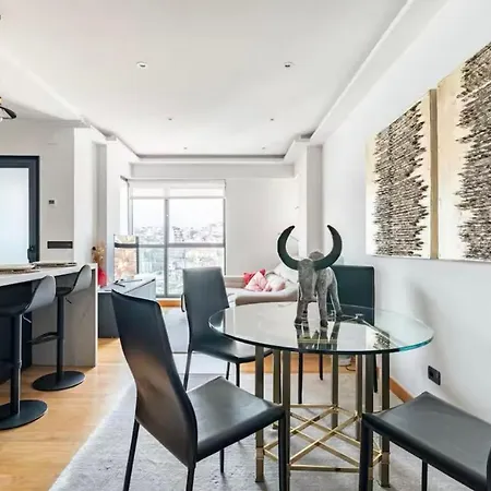 Centrico Y Moderno Con Vistas A La Ria アパート ヴィーゴ